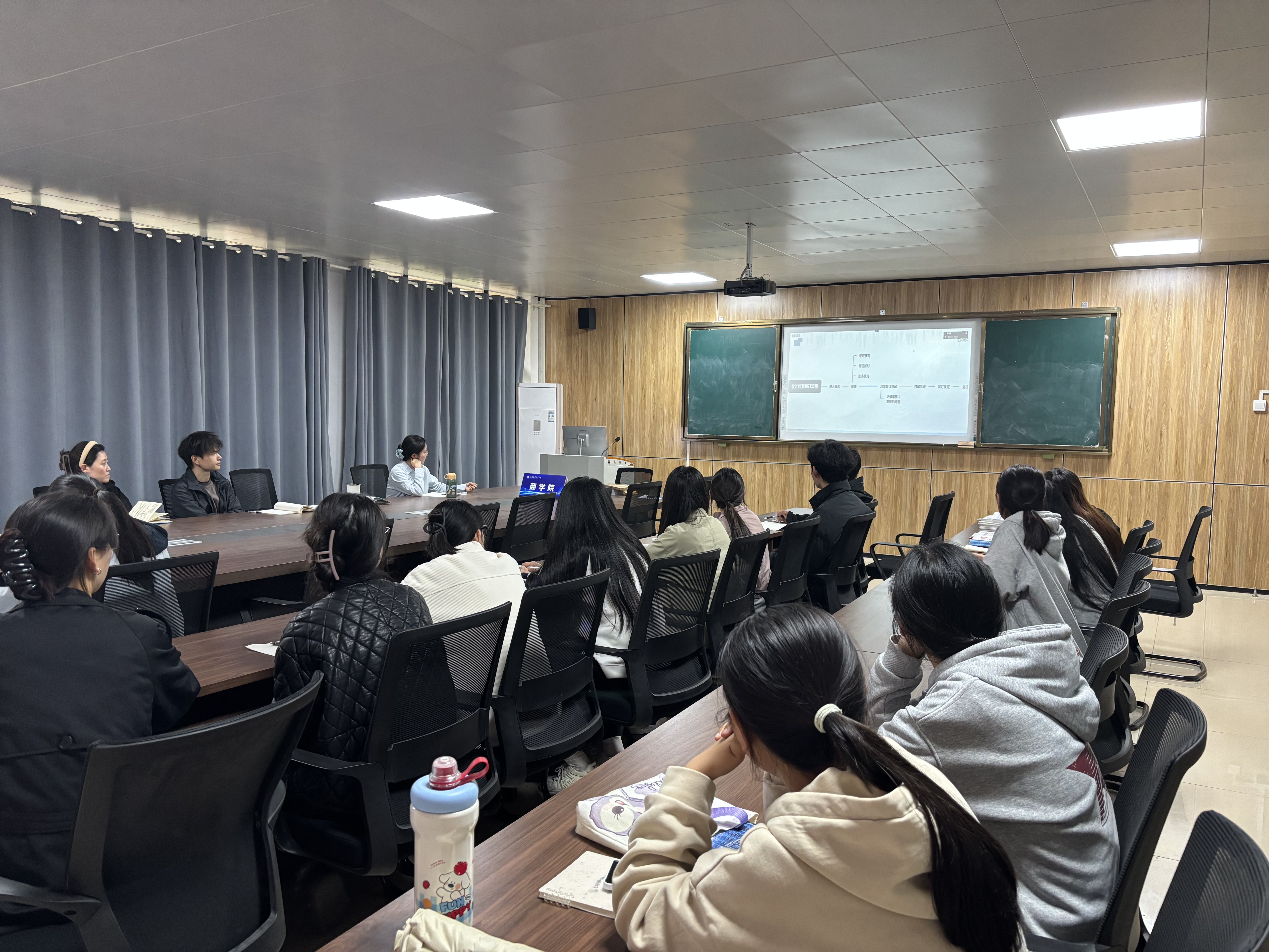 产教融合育工匠，校企协同强技能——商学院开展会计工厂线上实操培训